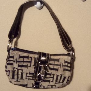 Tommy Hilfiger purse